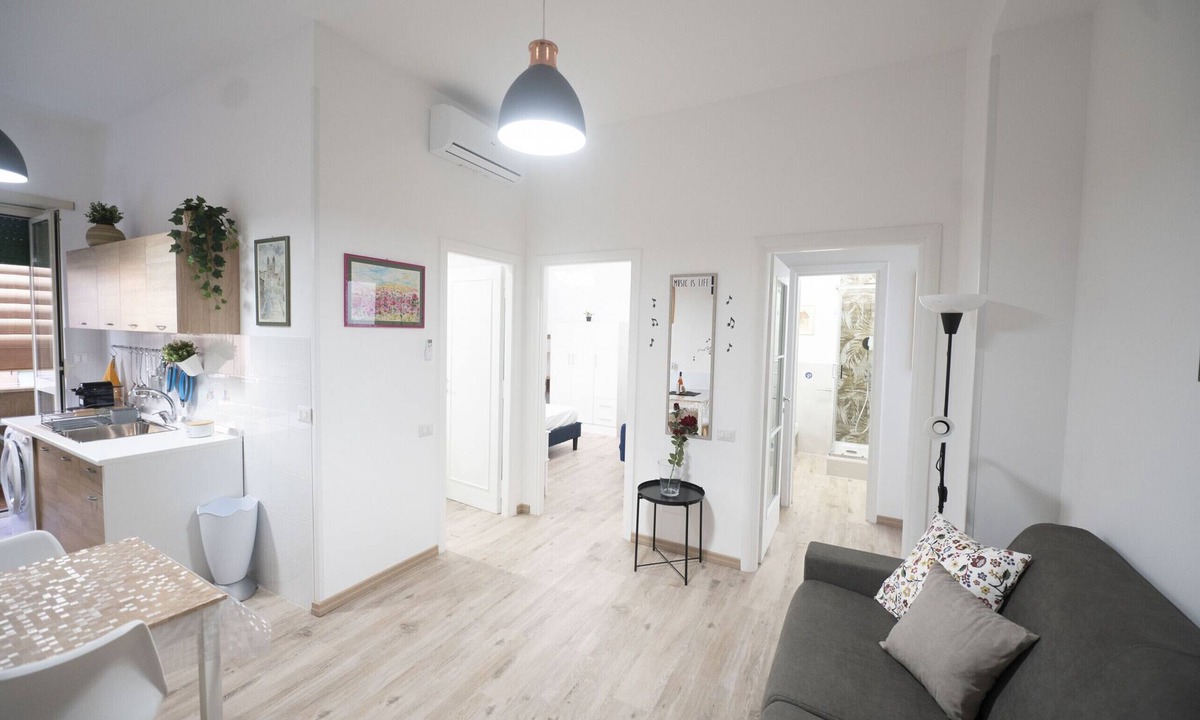 Prenestino-Labicano Apartment | Lovely Apartment in Hip and Vibrant Pigneto