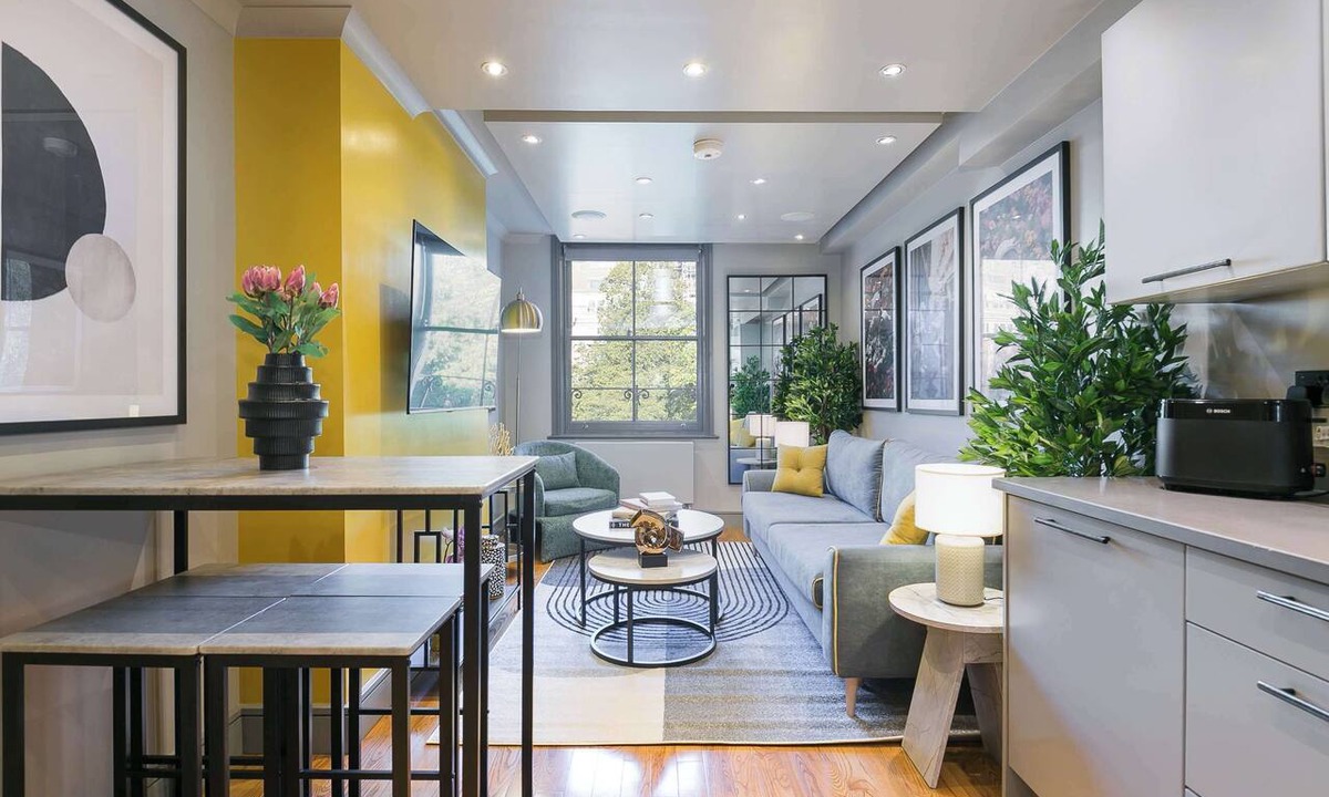 Holborn and Covent Garden Apartment | Luxury 1-Bed Near Covent Garden · Sleeps 4 · Lift