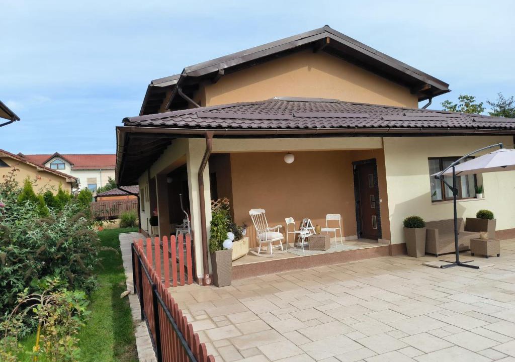 Cluj-Napoca House | Luxury Airport Retreat