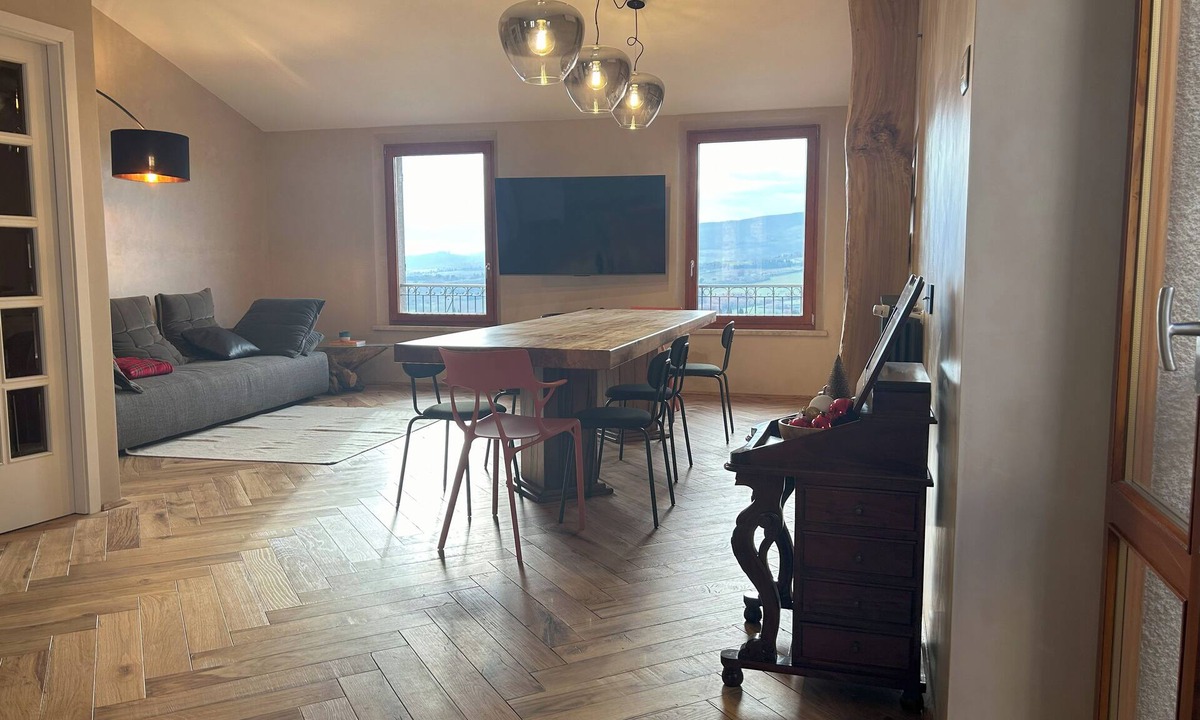 Chianciano Terme Apartment | Luxury apartment in Chianciano Terme with access to pool