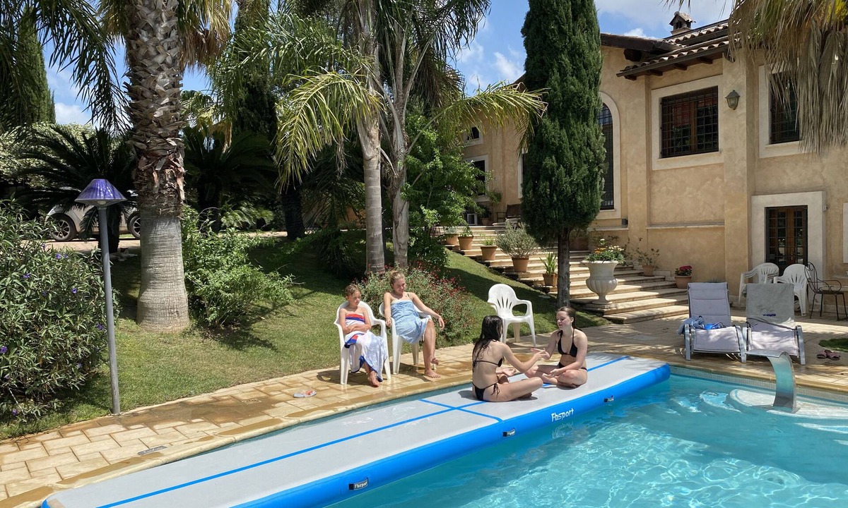 Monteverde Nuovo Villa | Magnificent Luxury Villa in Rome. Private pool and large garden.