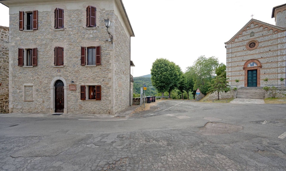 Sugano Villa | Mansion in Prodo near Lake Bolsena
