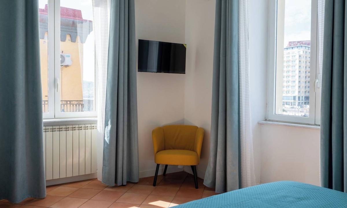 Santa Lucia Apartment | Marinari Suite - In the wonderful Borgo Marinari of Naples