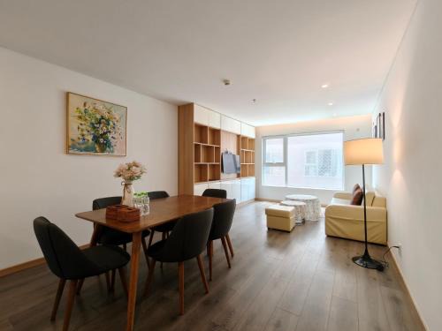 Hai Chau Apartment | May Holiday 3BRs City Center