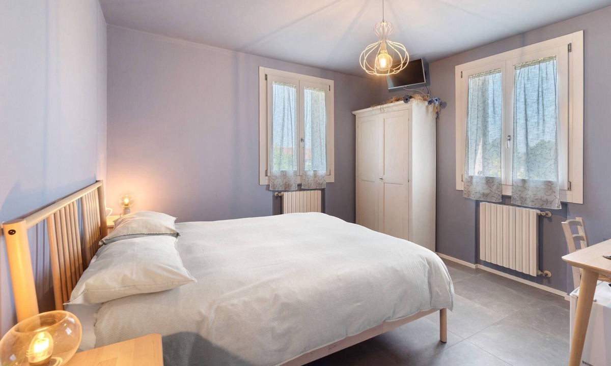Dolo Apartment | Melloni Street Home - Lavender Room