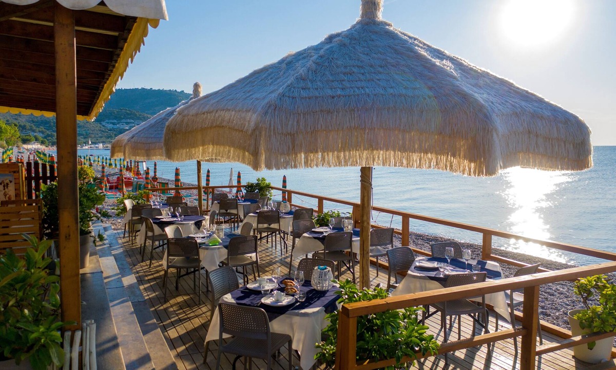 Mattinata House | "melograno" Holiday Home With Swimming Pool and Private Beach