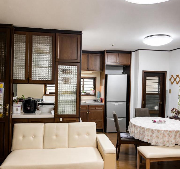 Ichikawa Apartment | Minami Gyotoku Disney Villa