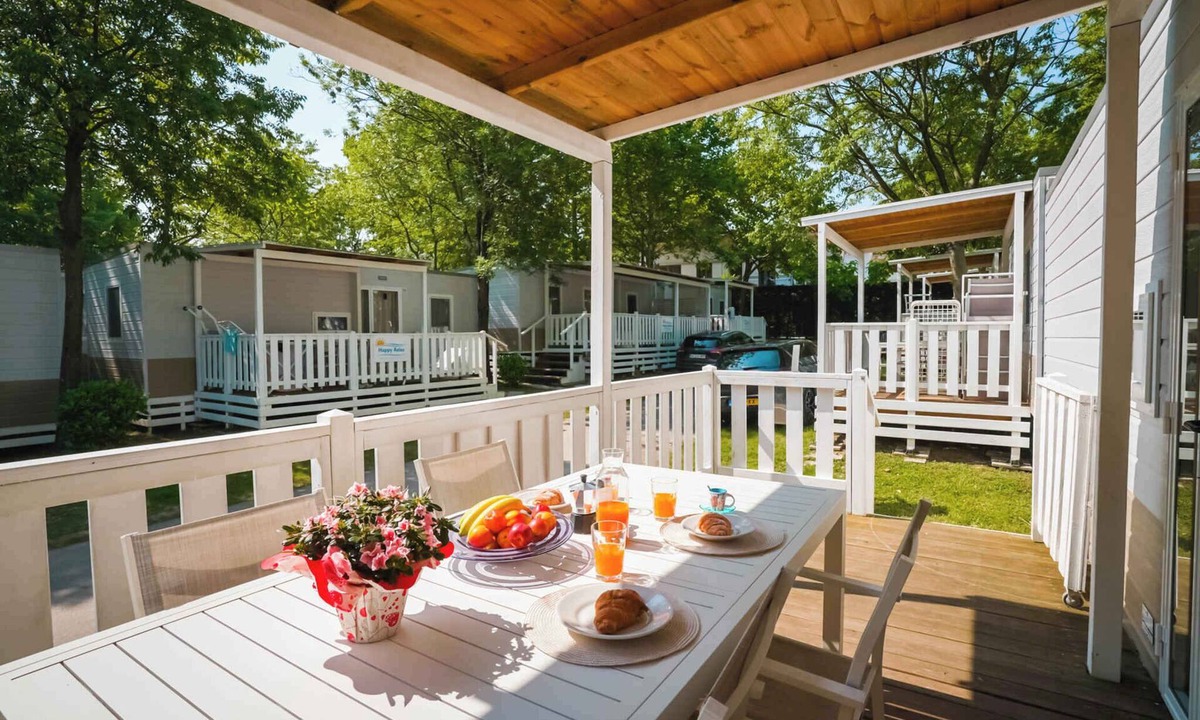 Mandrione House | Mobilehome with air conditioning, terrace and pool
