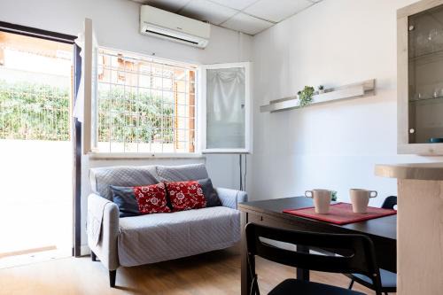 Quartiere XX Ardeatino Apartment | Montagnola Mini House
