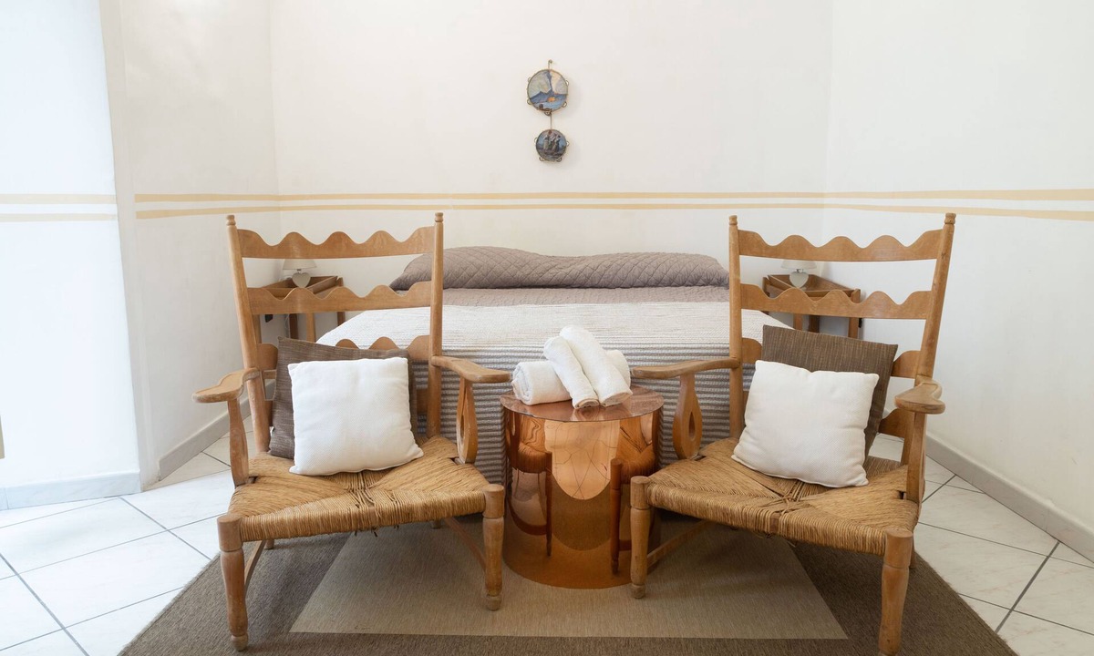 Quartieri Spagnoli Apartment | Neapolitan Style Apartment