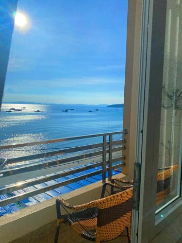 Co To Hotel | Nhà nghỉ Majestic - Mặt biển mặt phố đi bộ Cô Tô