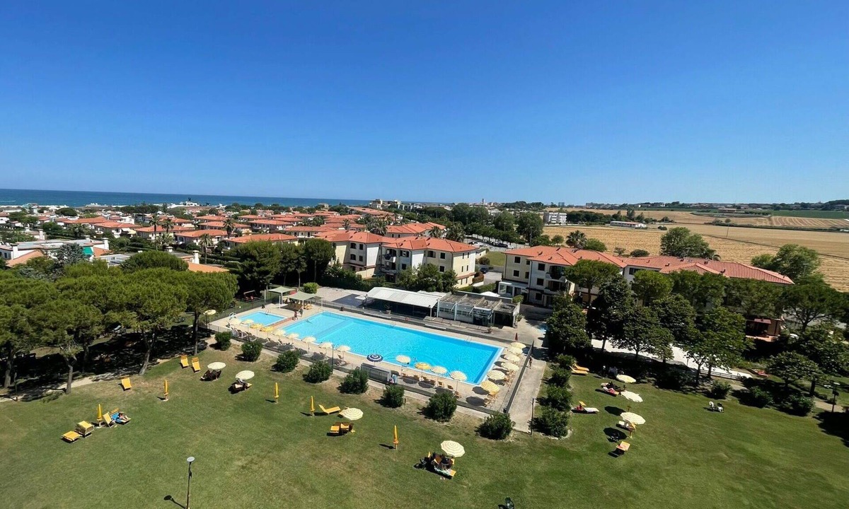 Porto Recanati Apartment | Nice apartment for 4 guests with pool, A/C, WIFI, TV, terrace and panoramic view