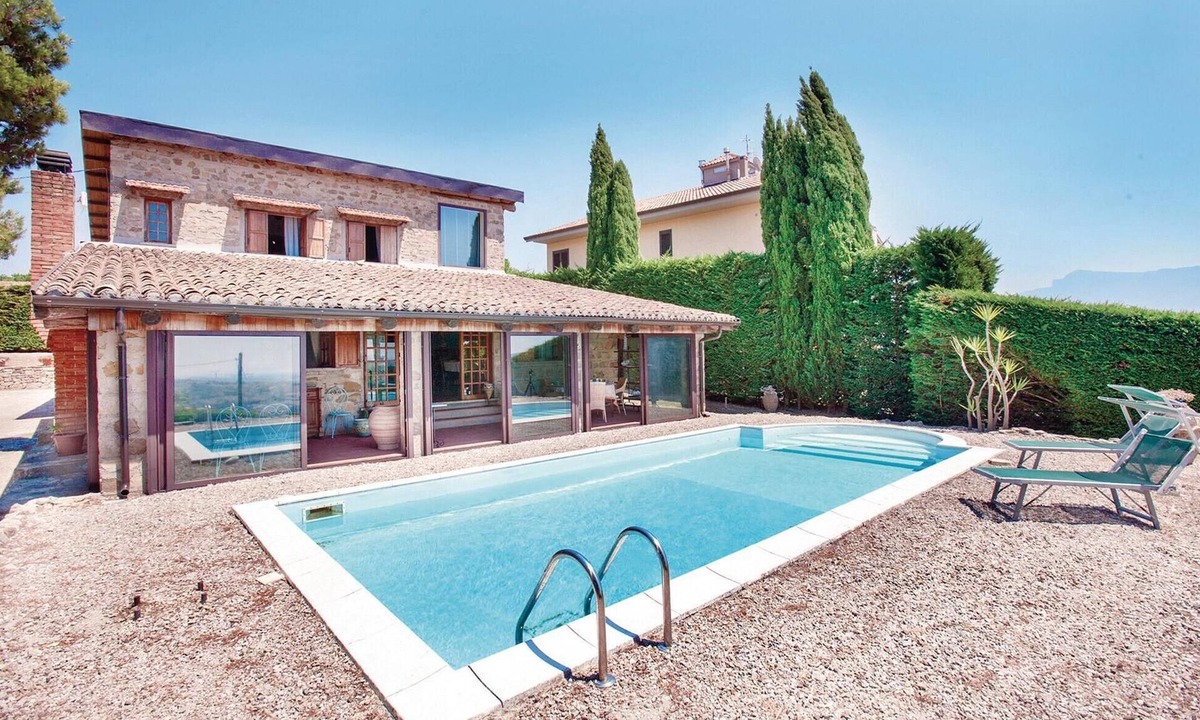 Contursi Terme House | Nice home in Contursi Terme (SA) with sauna