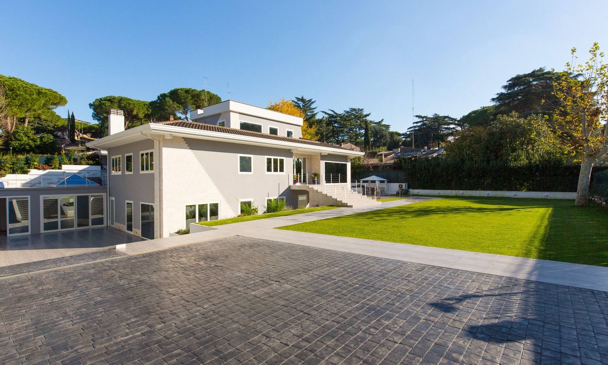 EUR Apartment | Niclas Luxury Apartments - Superior Apartment