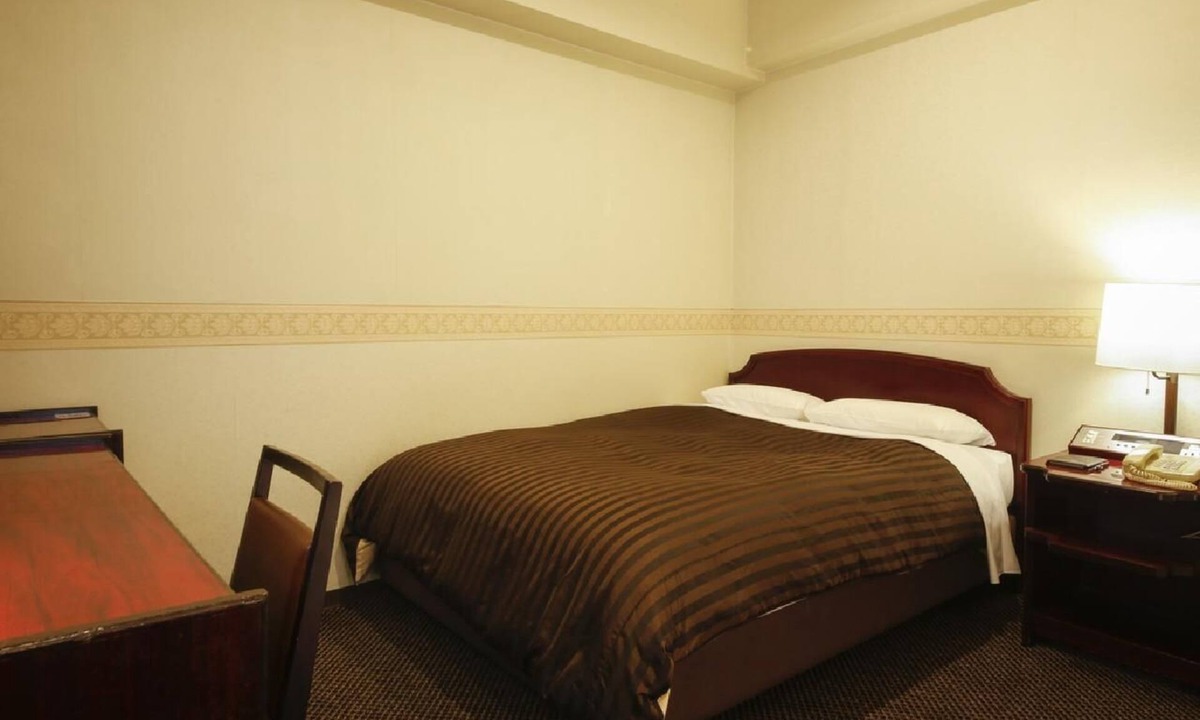 Nishi Hotel | Nonsmoking double room 140cm 190cm Room only/Osaka Ōsaka