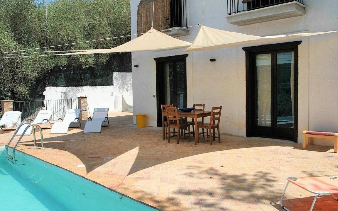 Itri House | Oasis 110.1