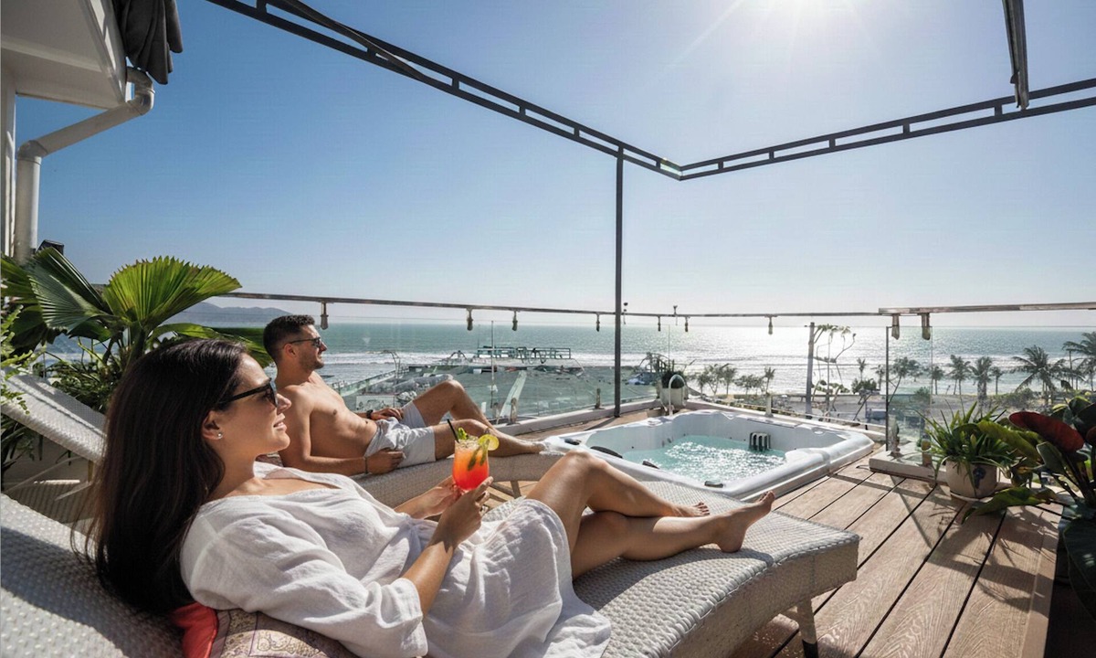 Son Tra Villa | Oceanview 4BRs Villa w Rooftop Jacuzzi 1 Minute to Beach