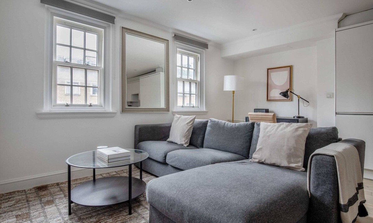 Bishop's Apartment | Open Waterloo 2BR, nr London Eye, Museums & Station, by Blueground