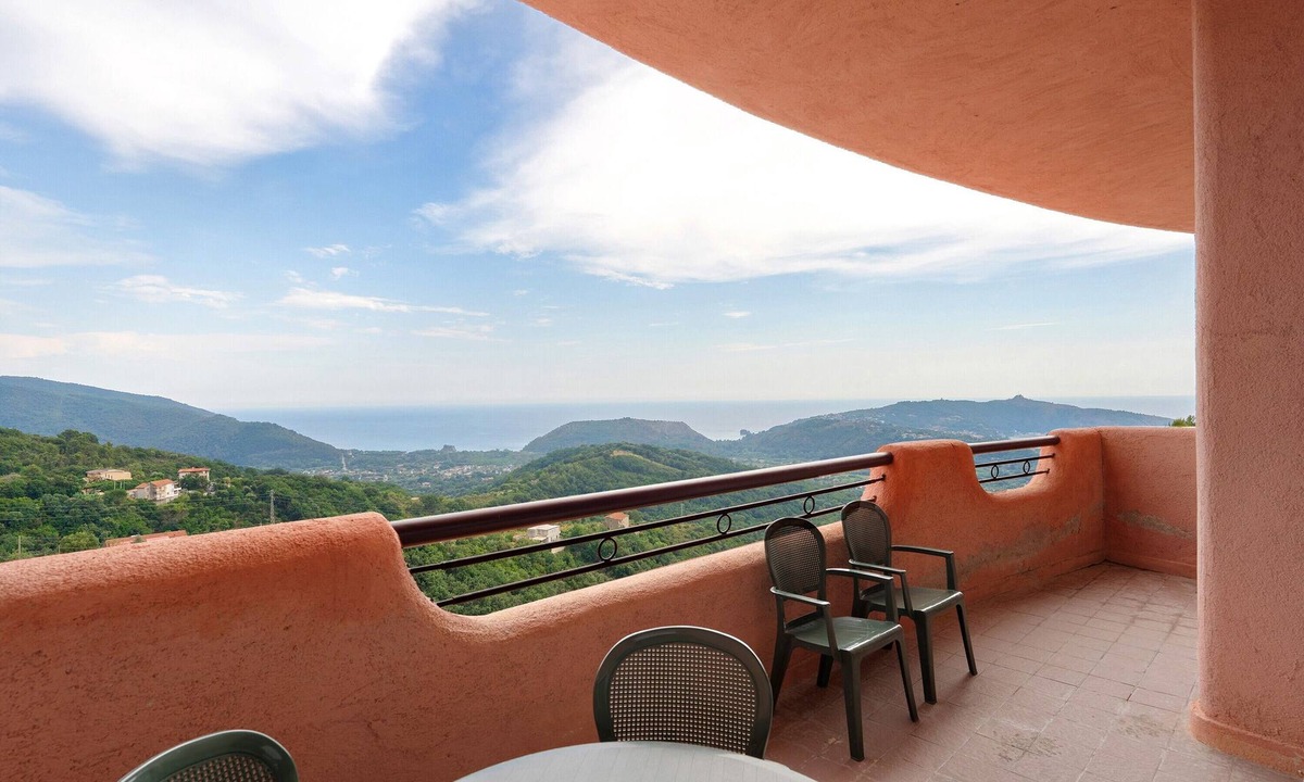 Palinuro Apartment | P.R. Club - Two-Room Faro 34 with Sea View, Private Terrace and Air Conditioning