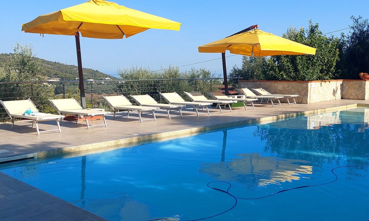 Peschici Apartment | Panoramic apartment with pool 2 - Liberato Puglia