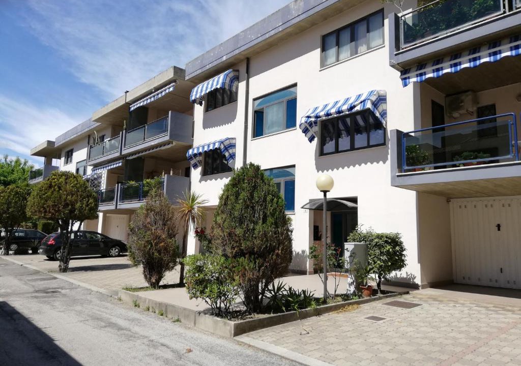 Montesilvano House | Paola