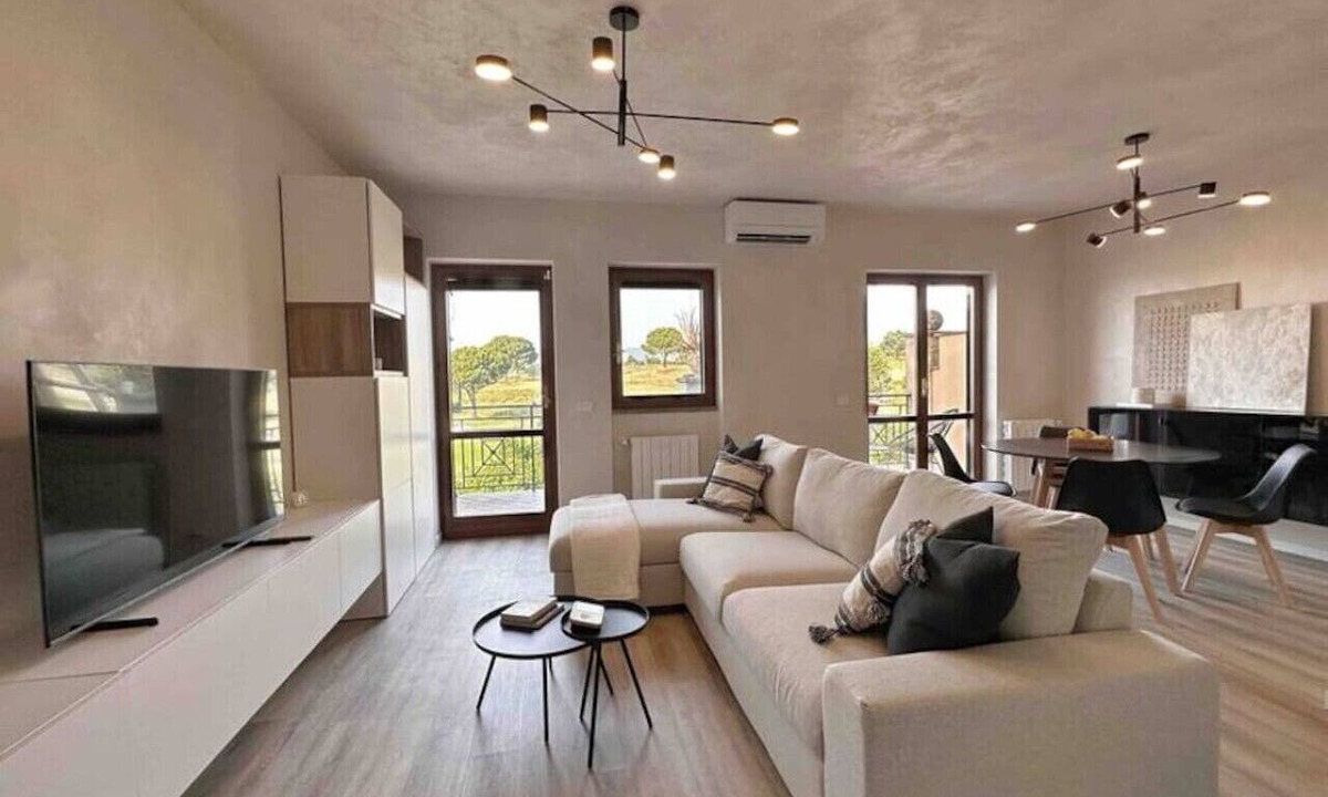 Guidonia Montecelio Apartment | Par71 - Marco Simone golf club Roma
