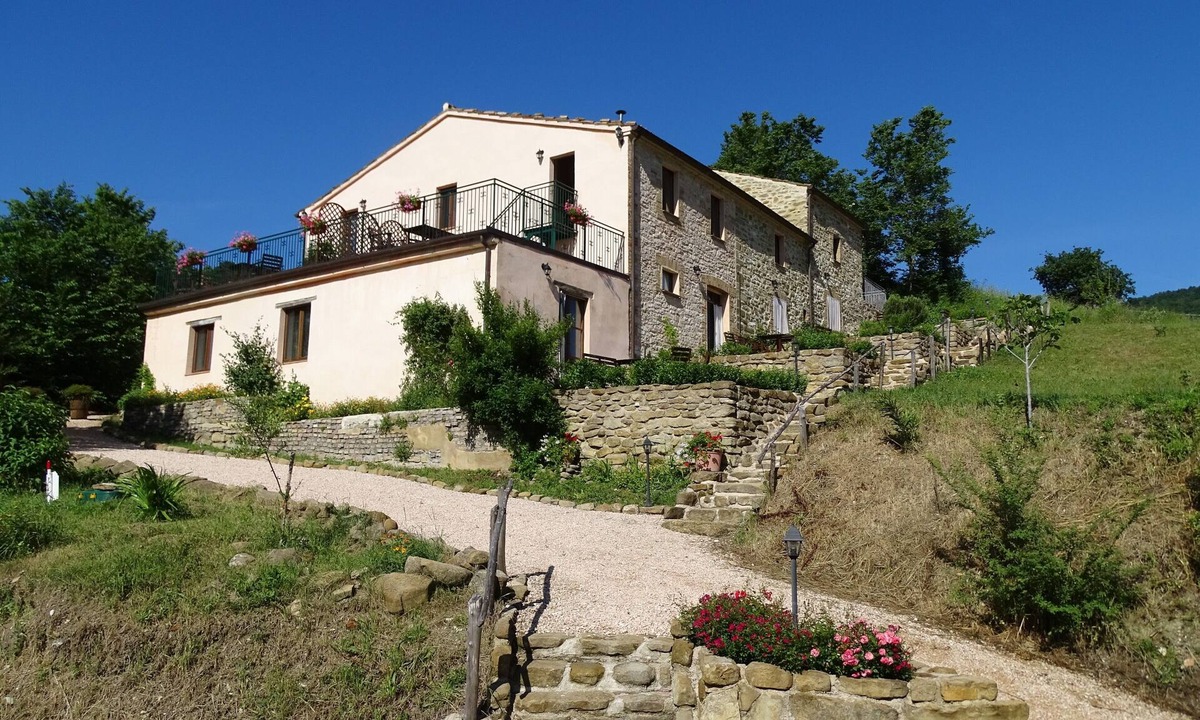 Monterosso Apartment | Peacefulness, nature, tranquillity at Cottage ‘L`Aria’ Le Marche, Italy