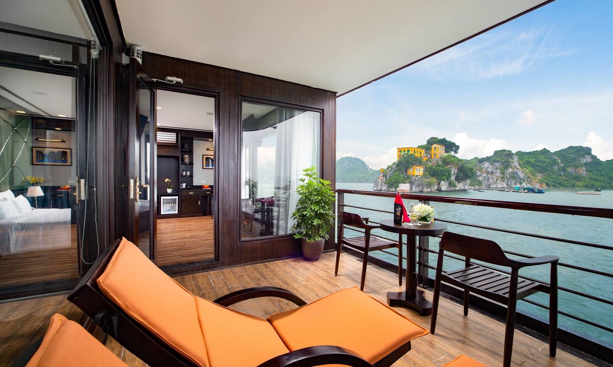 Cat Hai Boat Rental | Peony Cruises
