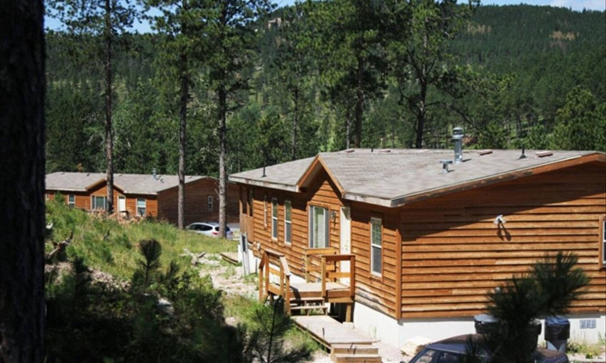 Custer Cabin | Ponderosa Cabin with Private Hot Tub - Near Mt Rushmore and Hills Attractions