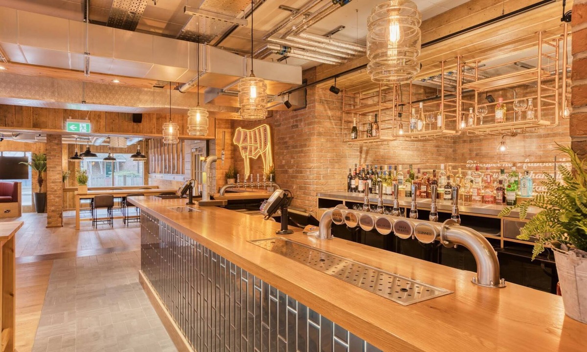 Waterloo Hotel | Premier Inn London Southwark - Southwark Station