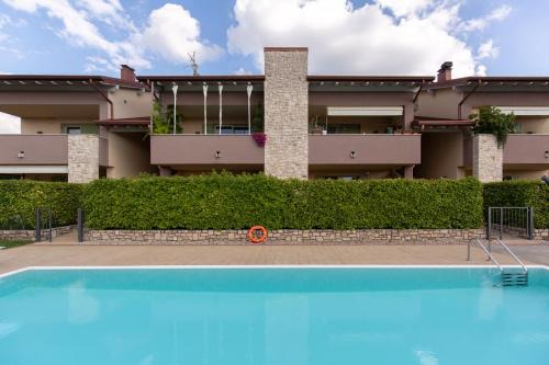 Valeggio sul Mincio Apartment | Prestige Sara Home