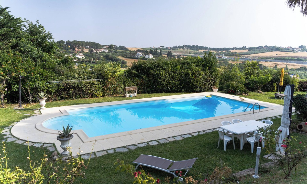Misano Monte Apartment | Prestigious apartment with two double bedrooms in a Relais with a pool