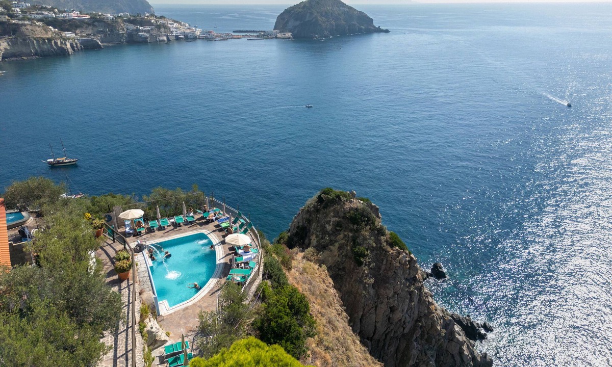 Panza Hotel | Punta Chiarito Resort