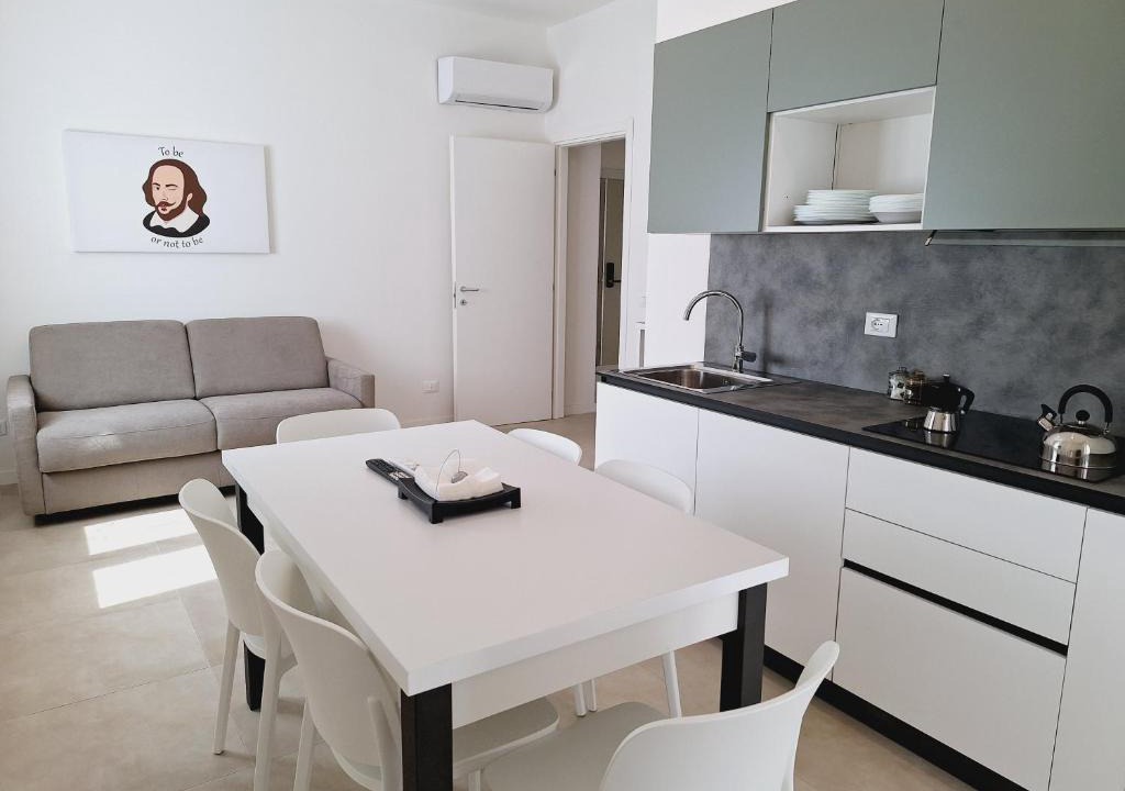 Sud-Ovest Apartment | Re Lear Expo