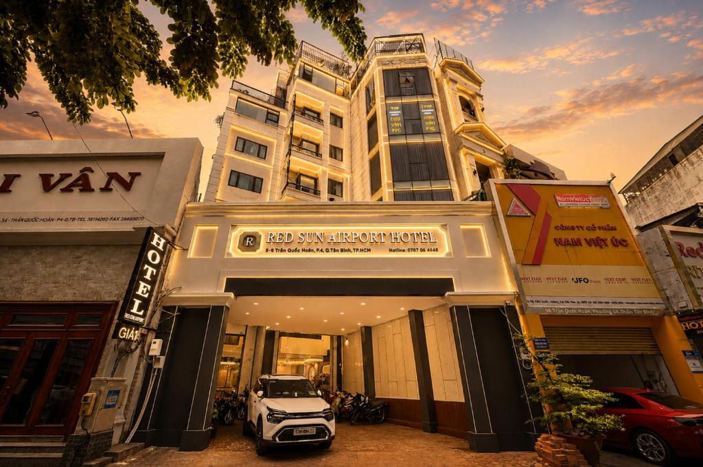 Tan Binh Hotel | Red Sun Airport Saigon Hotel