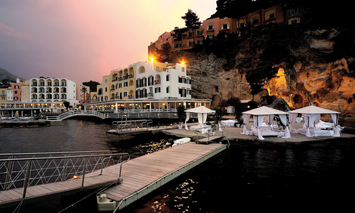 Lacco Ameno Hotel | REGINA ISABELLA - RESORT SPA RESTAURANT