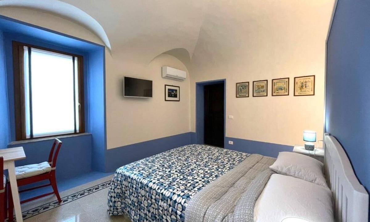 Isola del Liri Apartment | Relaxation and Elegance on the Liri delightful studio apartment, simple but with attention to detail