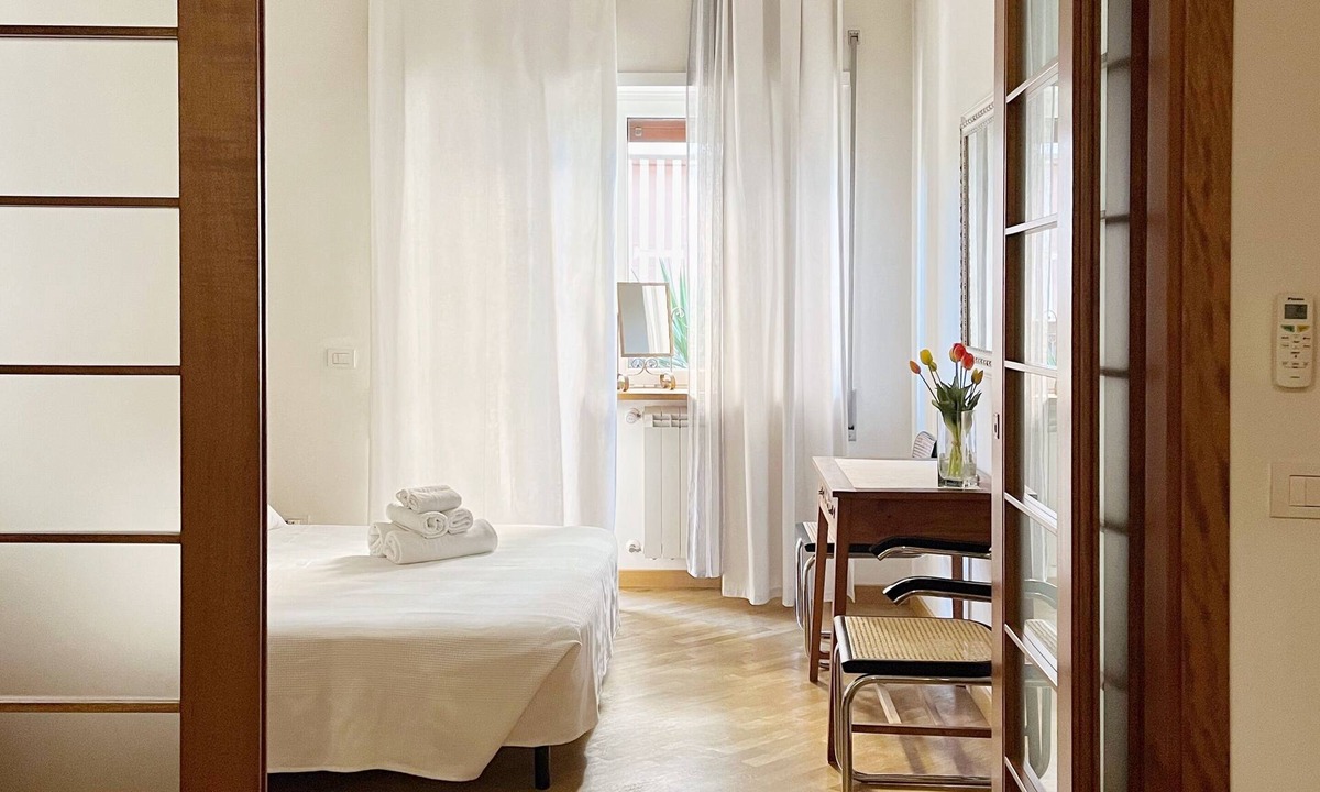 Quartiere XXVIII Monte Sacro Alto Apartment | Relaxation in Rome away from the chaos - balcony, light and easy parking