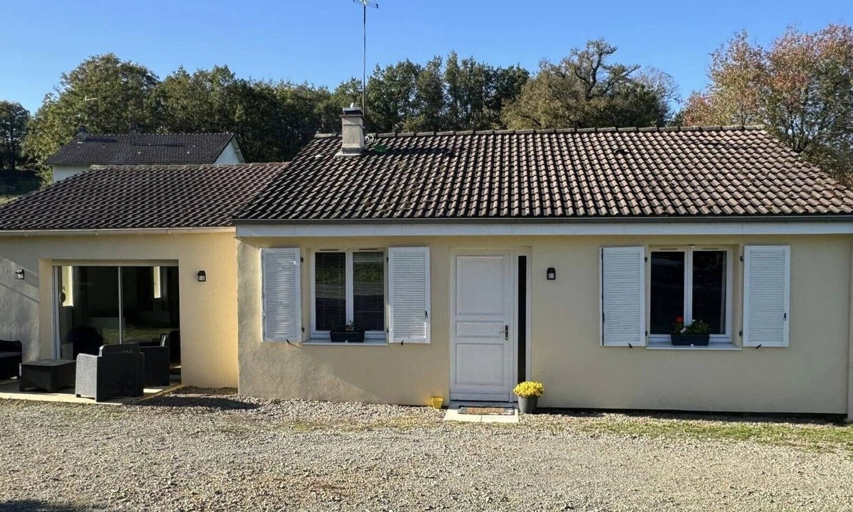Bersac-sur-Rivalier House | Rio's Home from Home Holiday rental