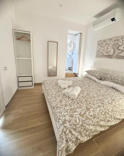 Rione Sanita Apartment | Rione Sanità House - casa Borghesia, luminosa nel cuore autentico di Napoli