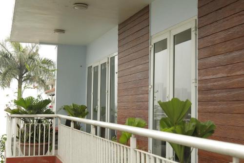Hanoi Apartment | River villa