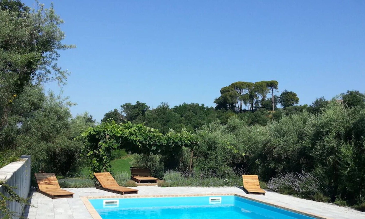 Mogliano Apartment | Romantic loft apartment with pool