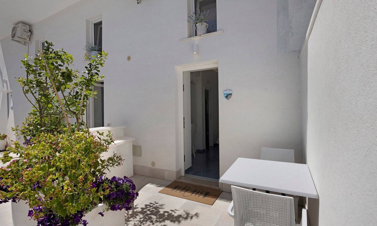 San Michele Apartment | Room 'Camera Positano Sea View' with Sea View, Wi-Fi and Air Conditioning