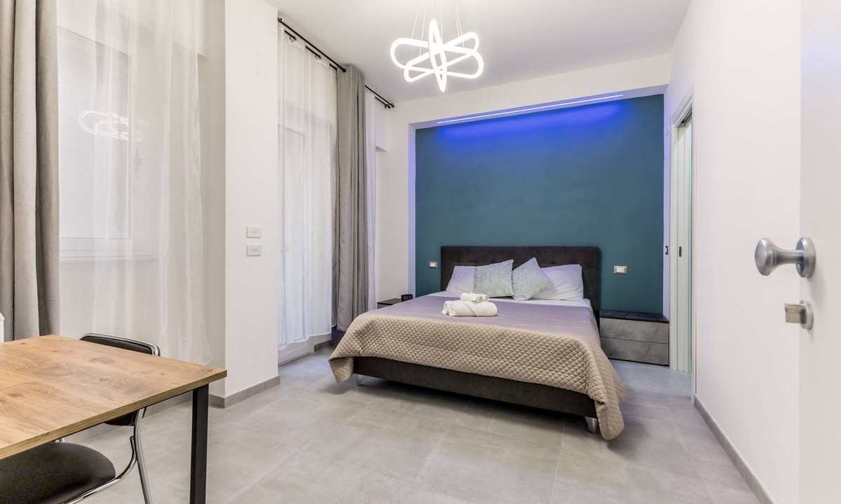 Quartiere XXII Collatino Apartment | Room 'Gordiani Guest House - Green' with Balcony, Wi-Fi and Air Conditioning