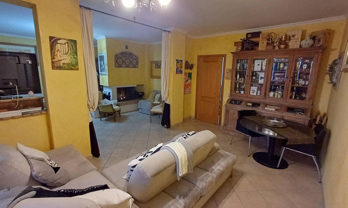 Monte Compatri Apartment | Rustic apartment of 70sqm in villa in residential context all comforts