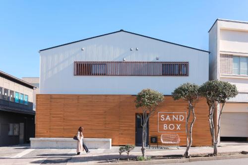 Oshima Hotel | SANDBoX