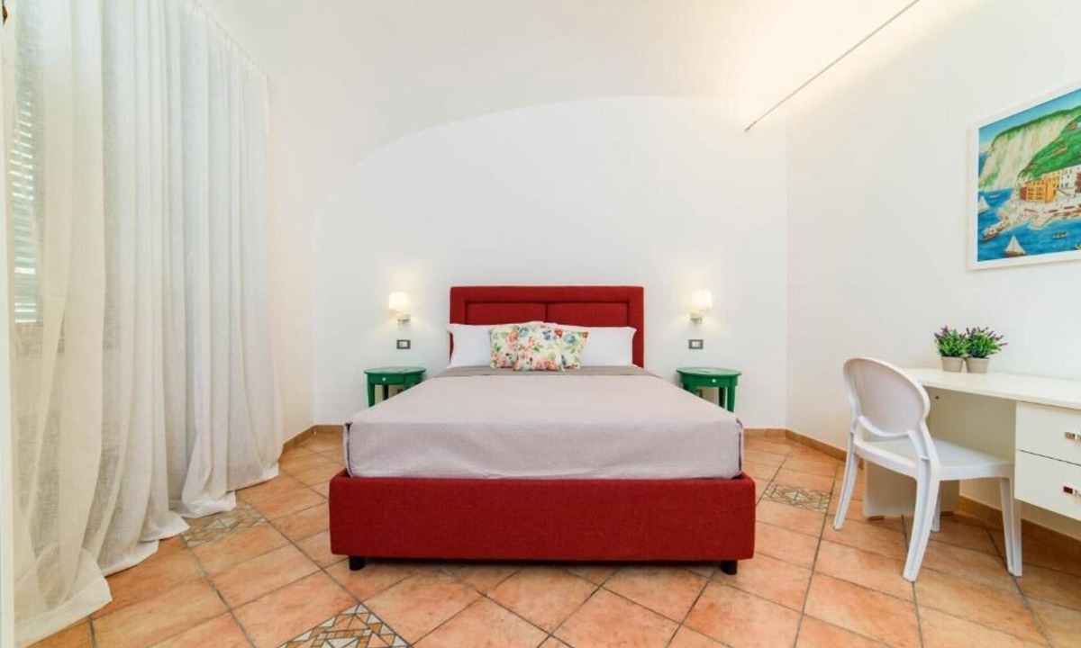 Meta Bed & Breakfast | Sara Luxury Rooms - Sorrento Room
