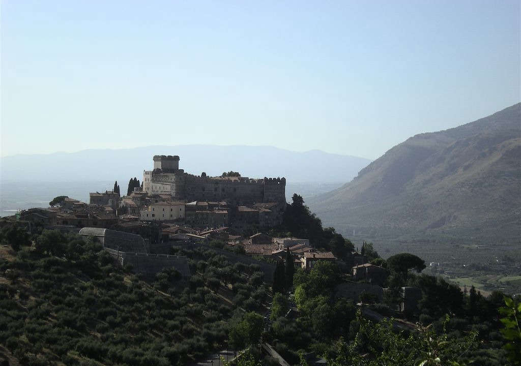 Sermoneta House | Sermoneta, Historic Stone Village House with Pool, in a Medieval Hill Town Close to Rome and Naples
