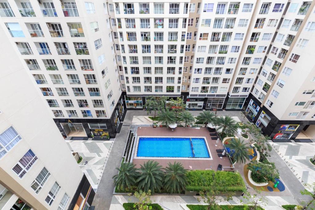 Tan Binh Apartment | Sky Center Near Airport
