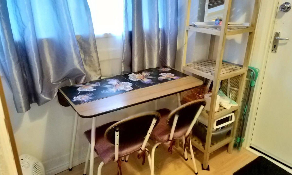 Whitechapel Apartment | Small Cosy Studio near City, Aldgate East